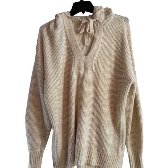 Lou & Grey Sweaters - Lou & Grey Cream V-Neck Sweater with Relaxed Fit